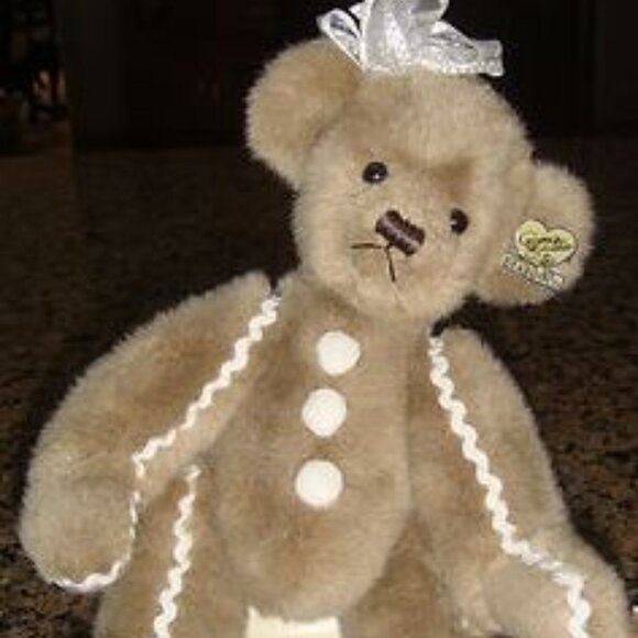 Annette Funicello Ginger Bear Christmas - Picture 1 of 2